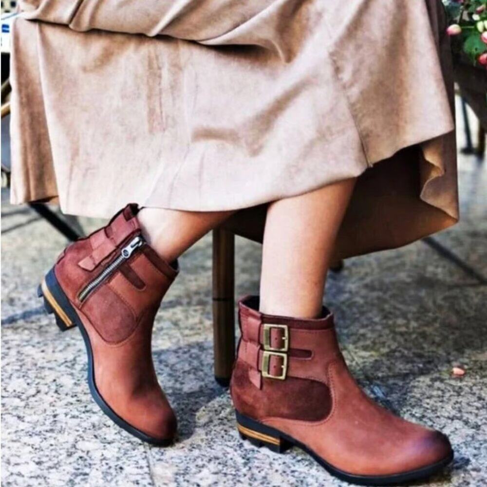 SOREL Lolla Leather Ankle Boots in Brown Women’s 7